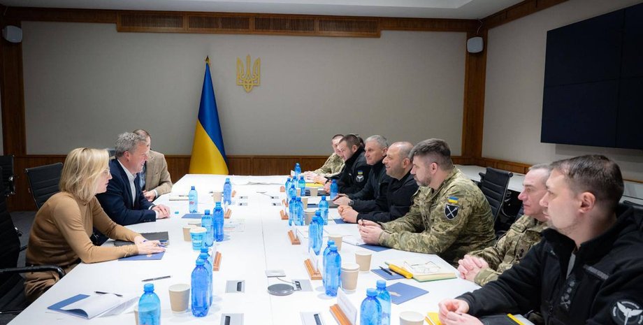 фото встречи Встреча украинской и американской делегаций