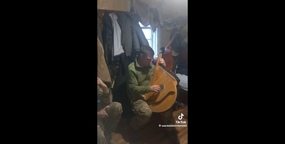 война рф против украины, бандура, бандурист, Metallica