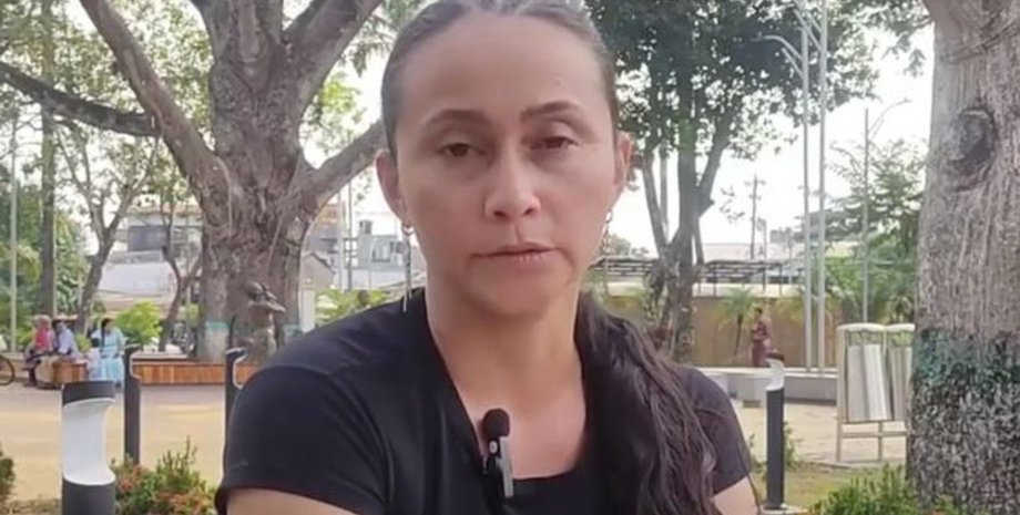 Жінка, операція, голка з ниткою, Марія Адерлінда Фореро, колумбійка