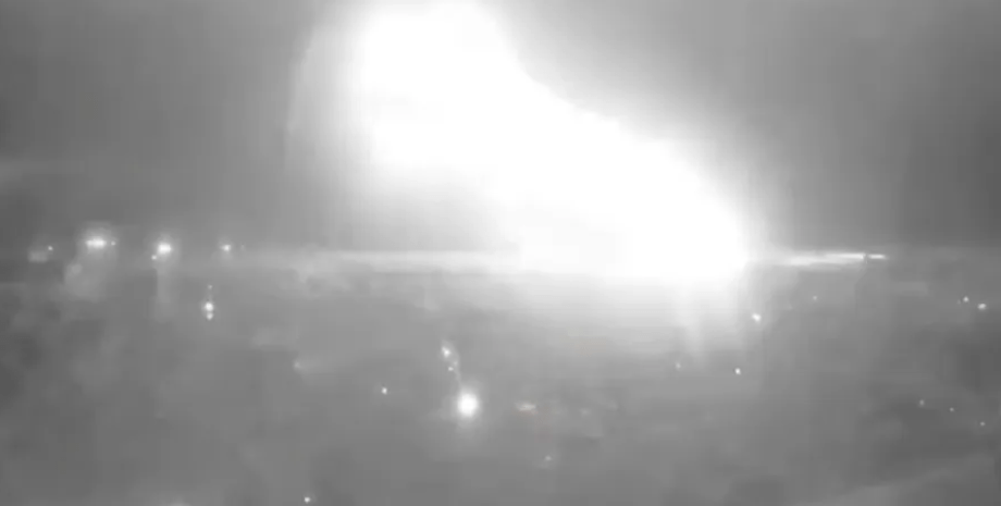 удар ракетой по Днепру удар ракетой по Днепру, ракета днепр,