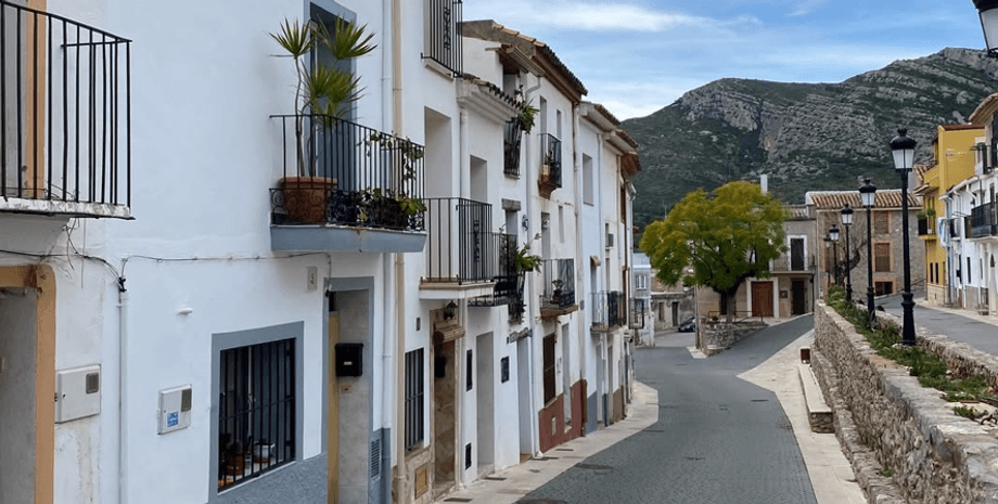 Ирина Лаврентьева, дом в Испании