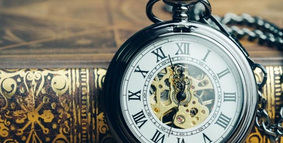 Старинные часы