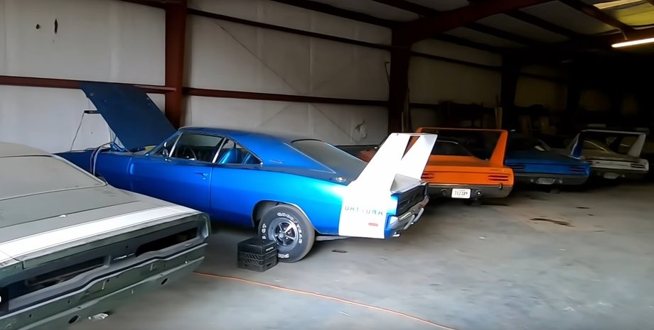 колекція ретроавто, ретроавто, Dodge Charger, Plymouth Road Runner, Ford Torino