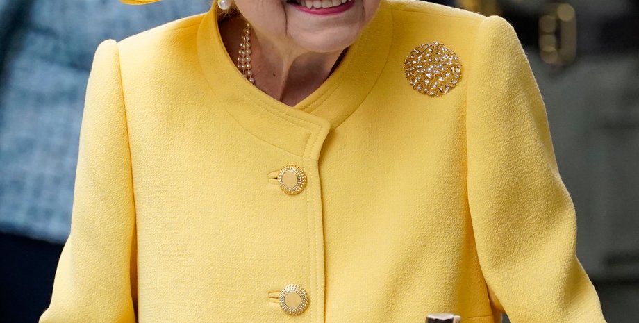 Елизавета II, Лондон, метро