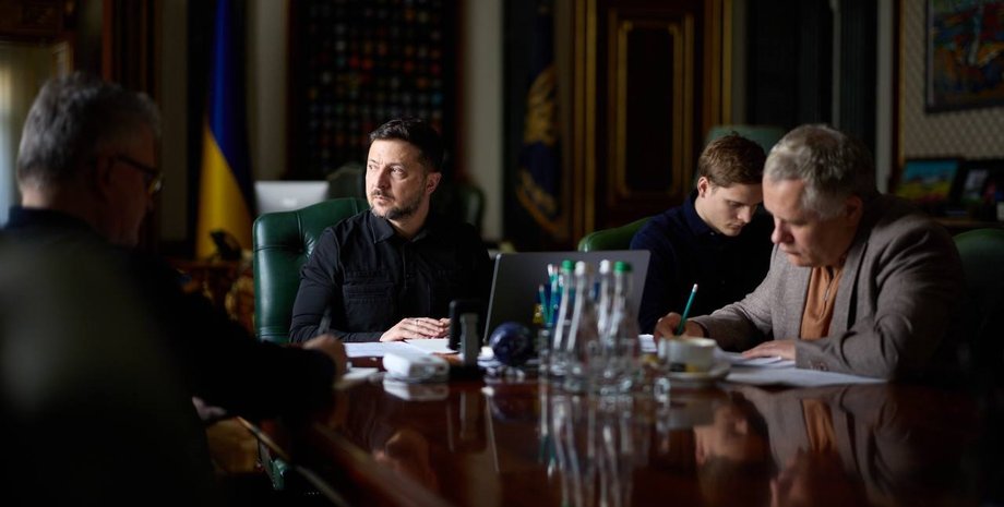 президент україни за роботою