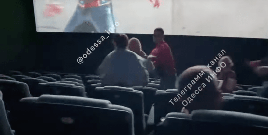 Драка в кинотеатре, Черноморск драка, драка в кинотеатре Черноморск,