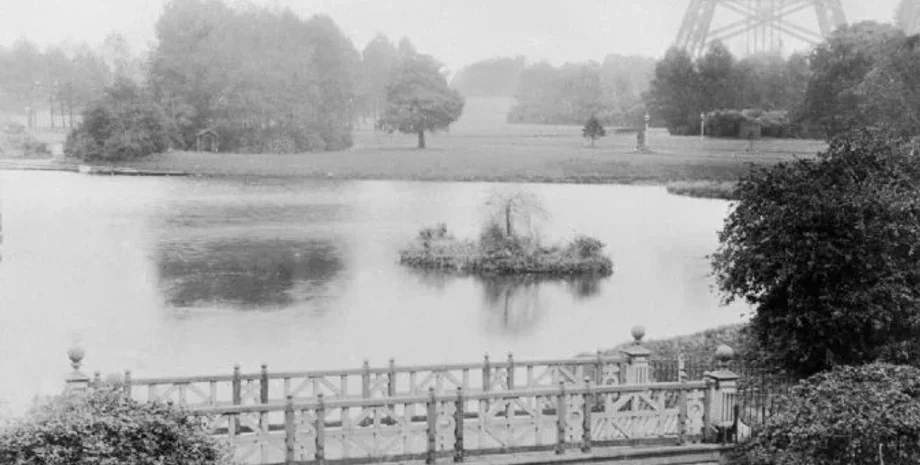 Велика лондонська вежа, стадіон Вемблі, сер Едвард Вільям Воткін, Ейфелева вежа, MacLaren, Вільям Данн, А.Д. Стюарт, компанія Wembley Park Estate Company, Виставковий стадіон Британської імперії, стадіон Вемблі