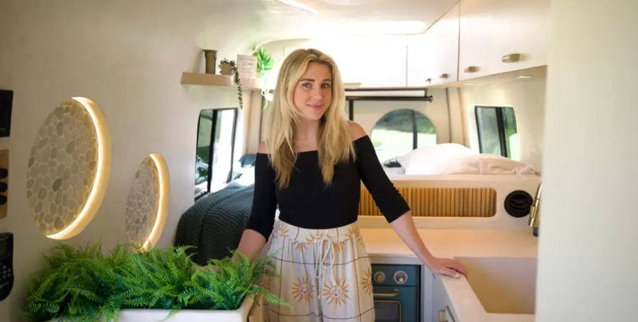 Mercedes Sprinter, Аббат Мінор, фургон, мікроавтобус, тюнінг, ремонт до та після, бюджетне житло