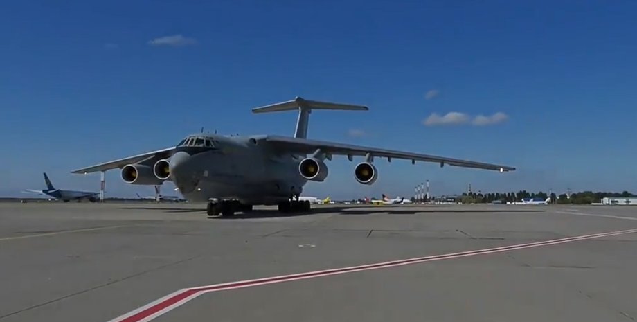 ИЛ-76МД, самолет