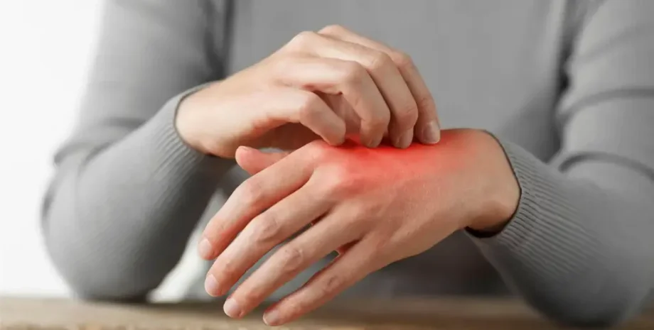 миниатюрные микроскопы, патологический зуд, конвергенция нейронных путей, дифференциация спинного и головного мозга, распространенность хронического зуда, новые виды терапии, здоровье, человек, нервная система, боль