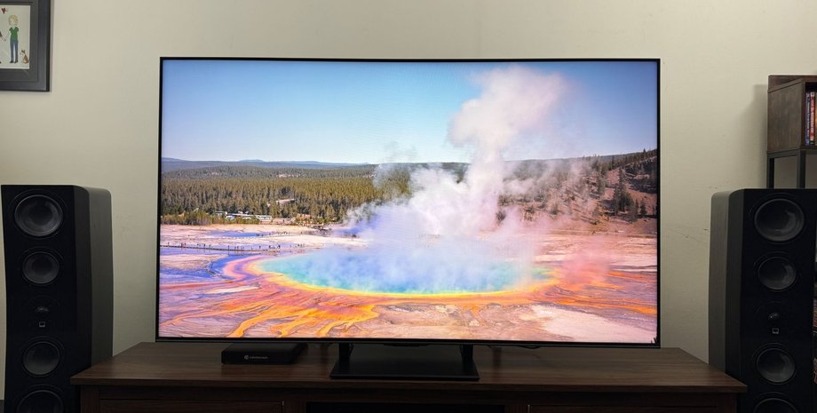 Телевізор Hisense mini LED