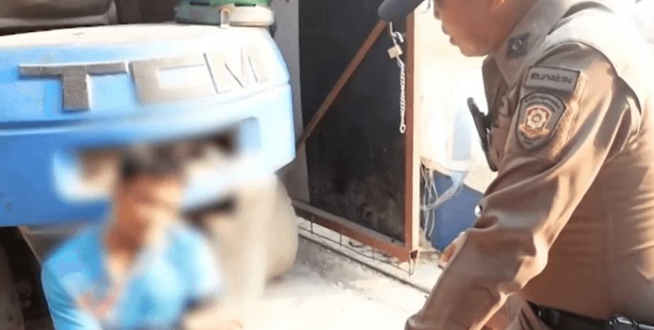 Мужчина пытался сбежать после кражи, полиция, кража, ограбление магазина, попросился в тюрьму, проблемы в семье