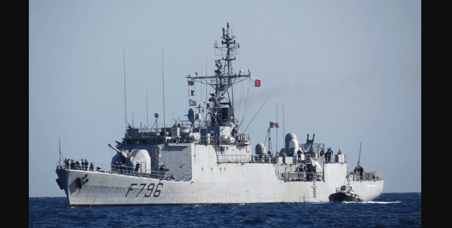 Франция, корвет, F796 Commandant Biro, черное море, фото