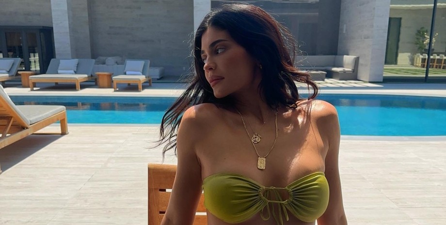 Кайли Дженнер Кайли Дженнер фигура, Кайли Дженнер критика, Кайли Дженнер пластика, Кайли Дженнер фото, Кайли Дженнер сейчас