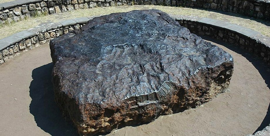 Метеорит Гоба, Намибия / Фото: ru-universe.livejournal.com