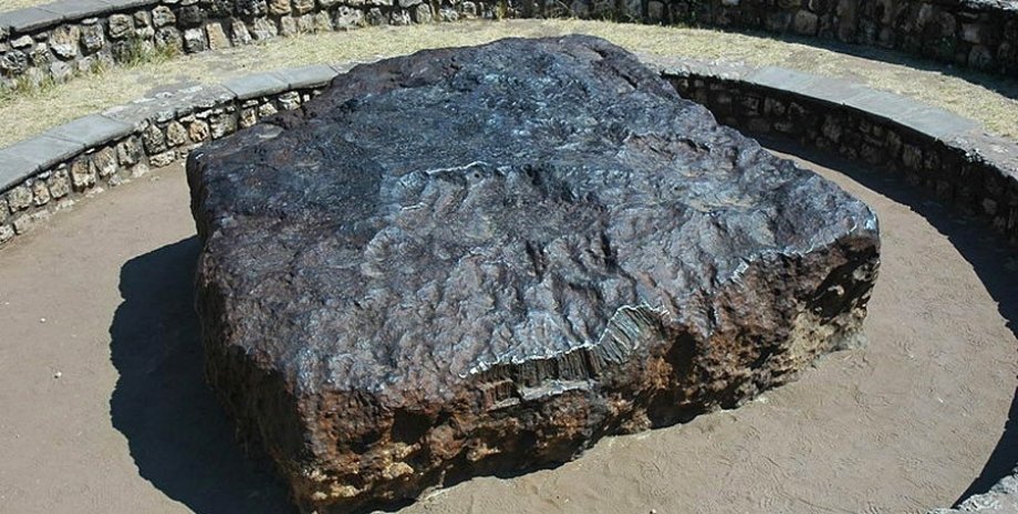 Метеорит Гоба, Намибия / Фото: ru-universe.livejournal.com