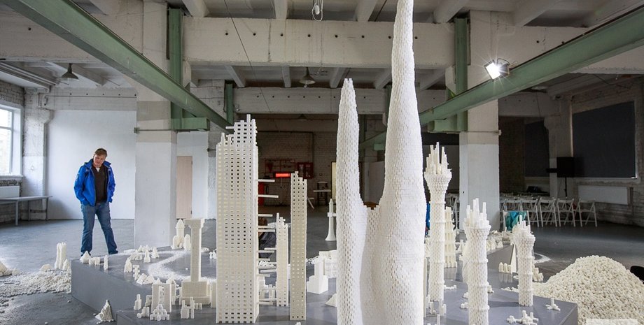 В Киеве открылась выставка скульптур из рафинада / Фото: Дело.ua