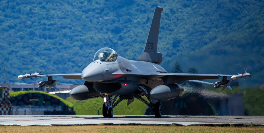 Истребитель, F-16, самолет, боевая авиация, военная помощь
