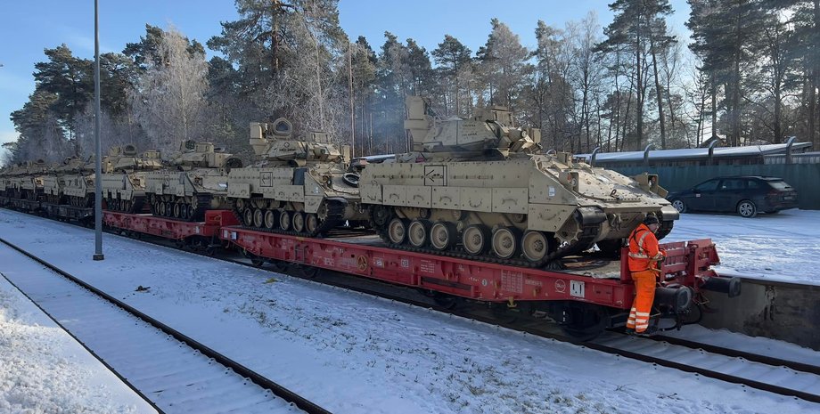 поставки Bradley в украину