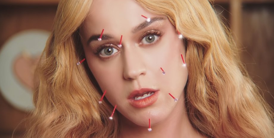 Кадр из клипа Katy Perry "Never Really Over"