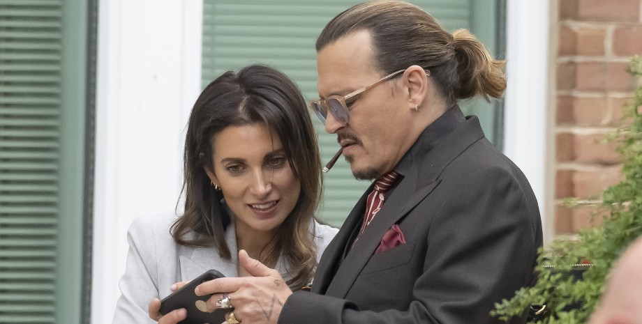 Джонні Депп Джонні Депп, Джонні Депп особисте життя, джесс бордіу, дівчина джонні деппа, ембер герд, ванесса параді