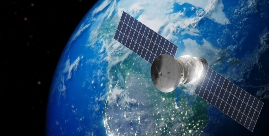 спутник орбита