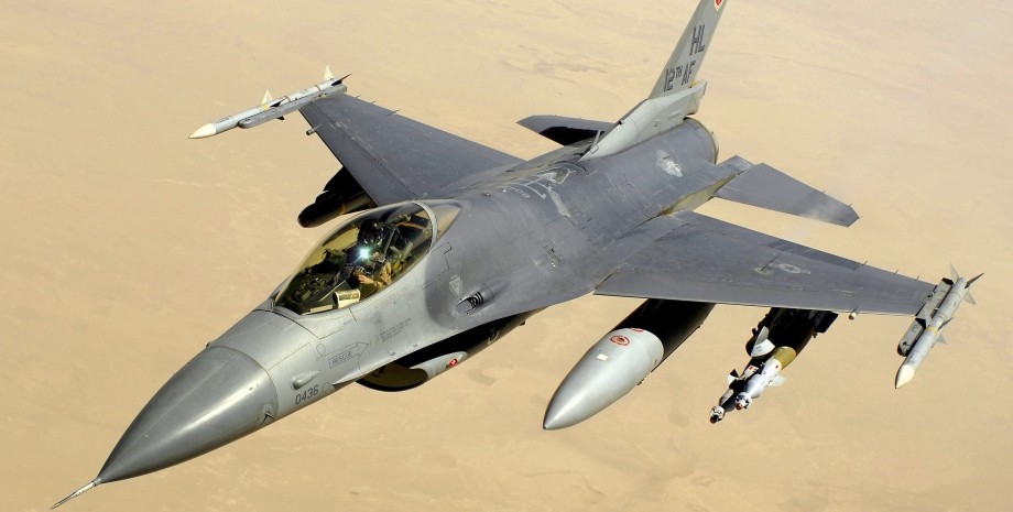 Истребитель F-16, боевая авиация, самолет, западные самолеты
