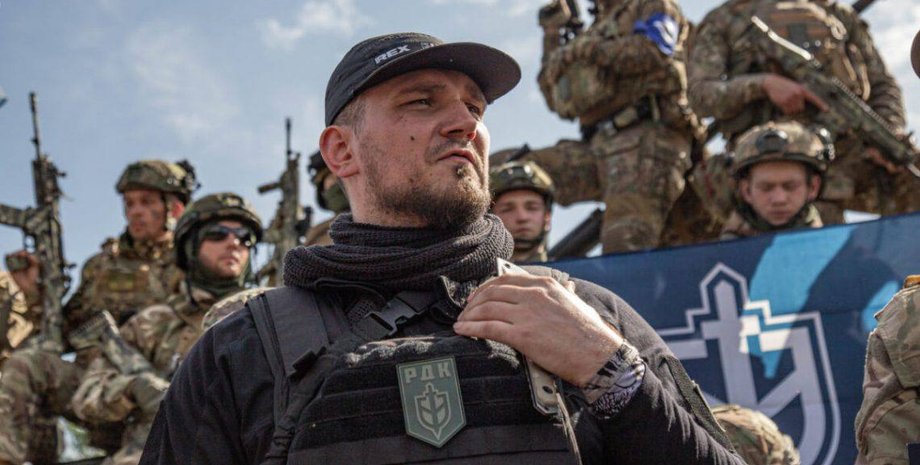 Денис Капустін