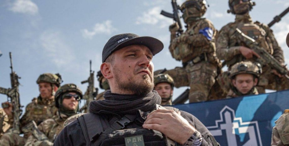 Денис Никитин и бойцы РДК, фото
