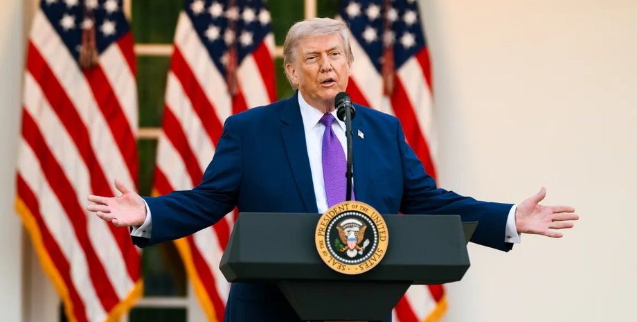 Дональд Трамп на трибуні