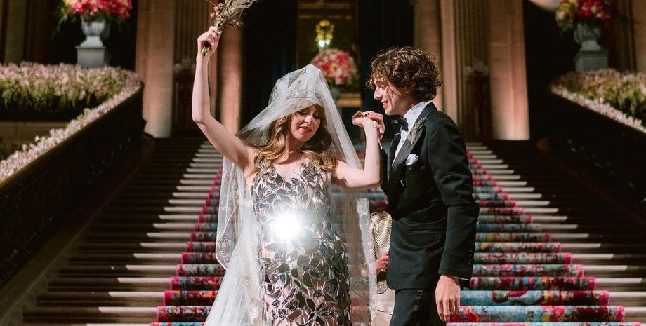 Айві Гетті, Тобіас Енгель, весілля, наречена, весільну сукню