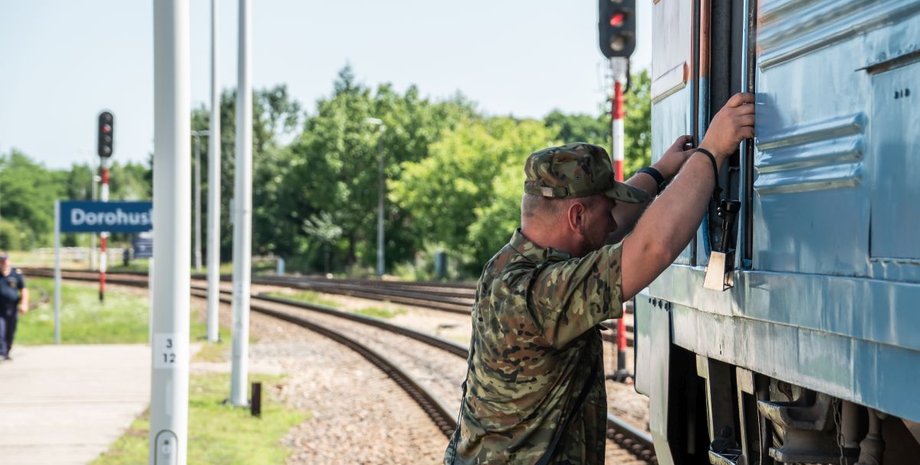 Українці в'їхали до Польщі на вантажному потязі в стані алкогольного сп'яніння