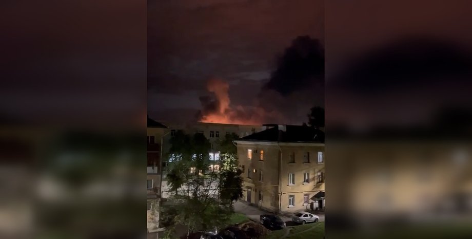 Взрыв, Псков, военная база, аэродром, Россия, РФ