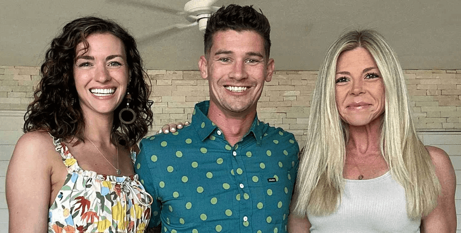 Пара из США решилась на необычный эксперимент и начала встречаться с другой женщиной