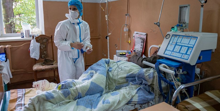 Черновцы, больницы, медики, коронавирус, вакцинация, отказ,