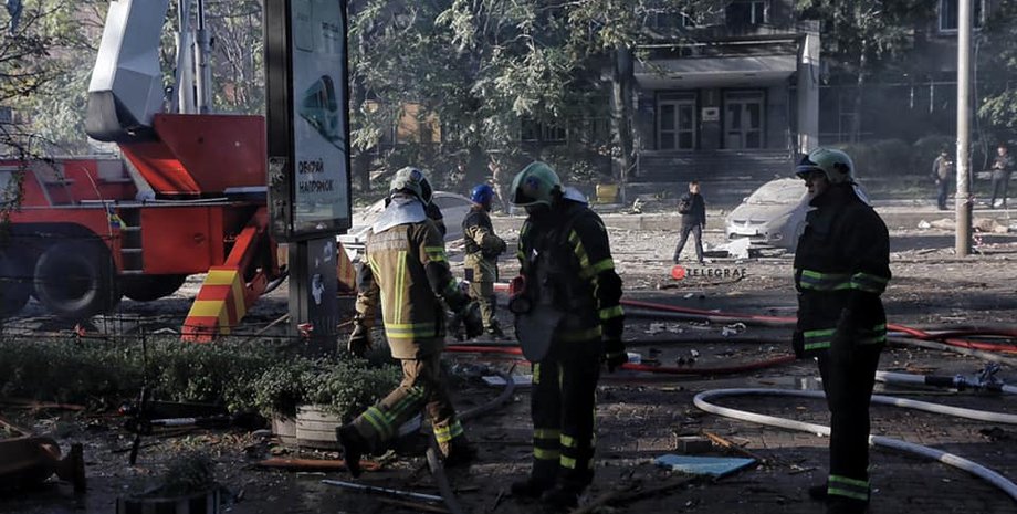 атака дронів київ, руйнування, рятувальники, київ, посольство США