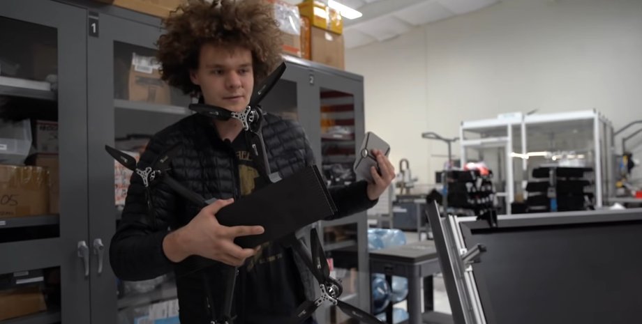 Lemur, Блейк Резнік