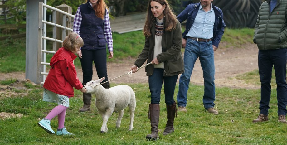 принц Уильям, Кейт Миддлтон, семейная ферма