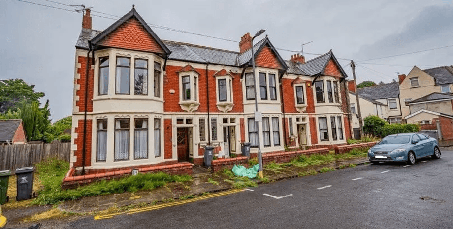 Продаж вулиці, вулиця, провулок, будинок, нерухомість, аукціон, гроші, продаж, житло, басейн, район