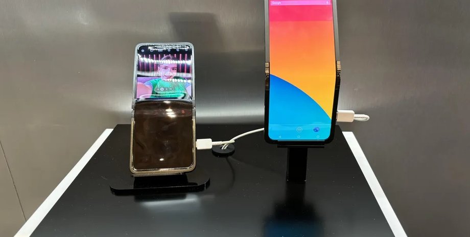 Samsung, смартфон Samsung, смартфон Flex In & Out Flip, Flex In & Out Flip