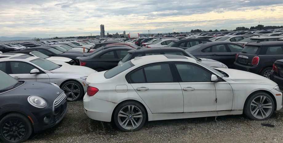 кладбище авто, новые BMW, BMW, БМВ, заброшенные авто, Mini, новые Мини, новые Mini