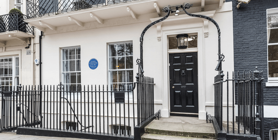 Будинок із привидами у Великій Британії, будинок із привидами, дух дівчини, дух дитини, паранормальне явище, будинок у престижному районі,