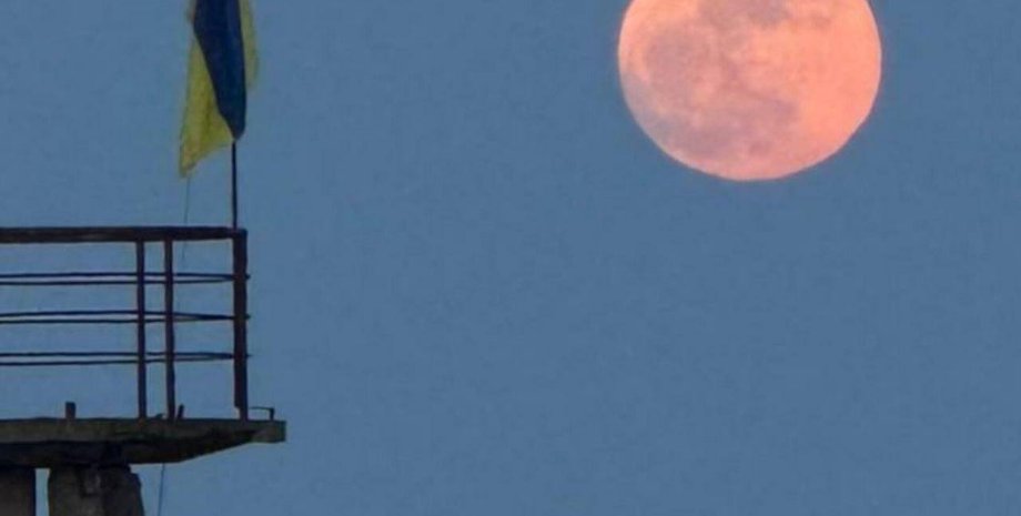 рожевий місяць, повня, квітнева повня
