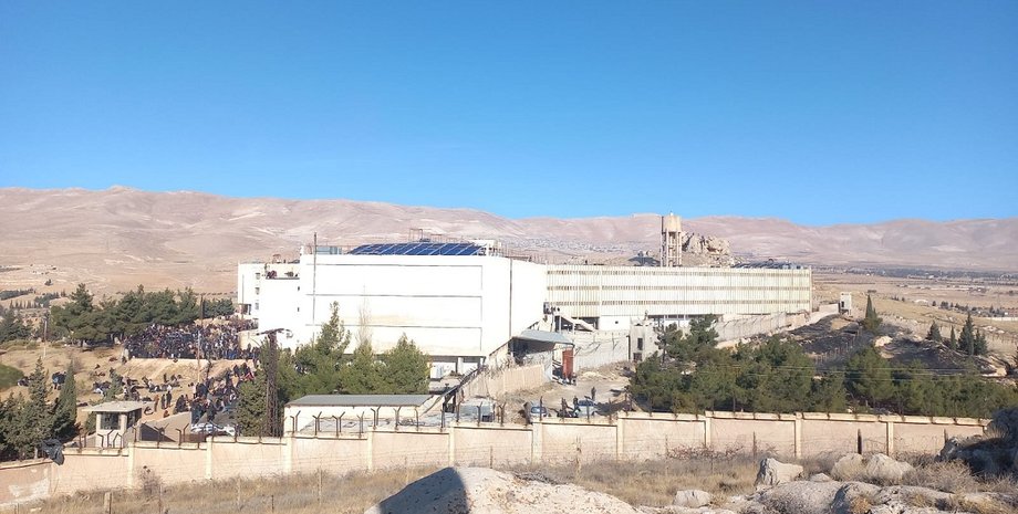 в'язниця сідна, сирія, війна в сирії, сирійські повстанці, башар асад, червона в'язниця