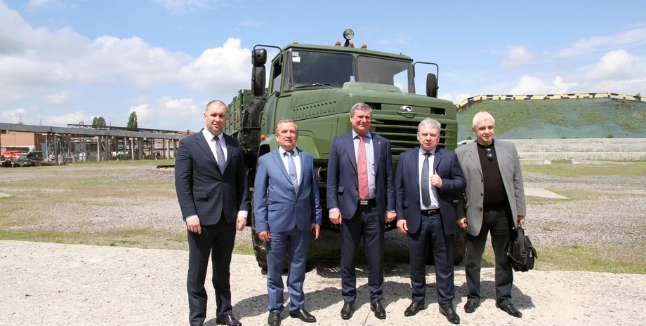 министр обороны КрАЗ