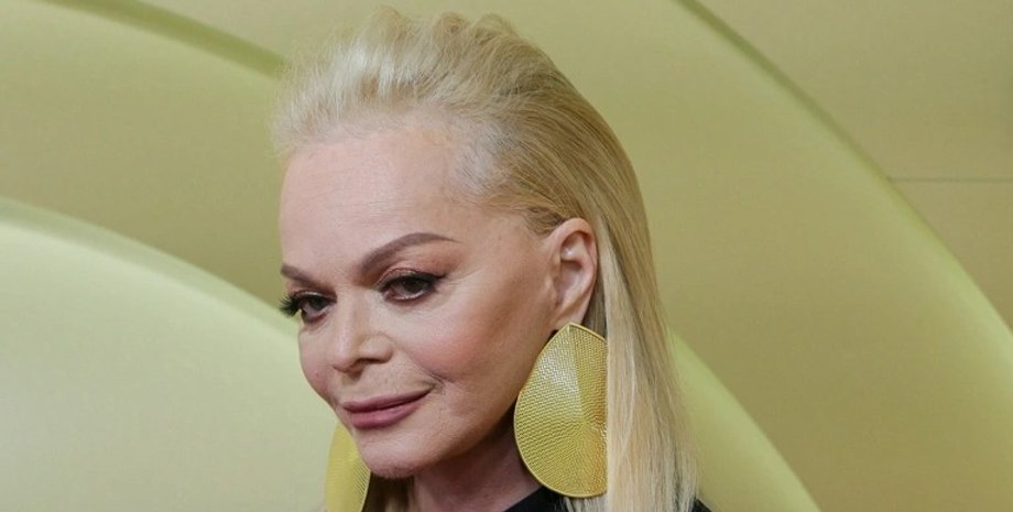 Долина Том Холланд