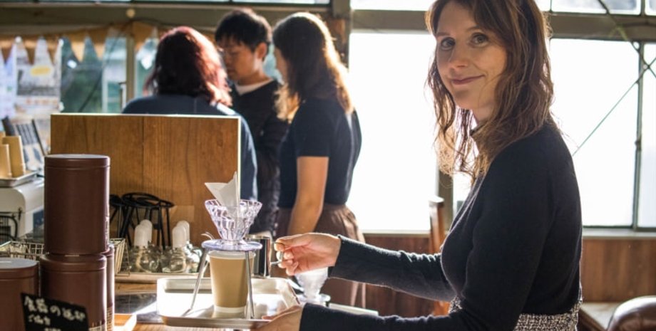 отель, бывшая школа, закрывшиеся школы в Японии