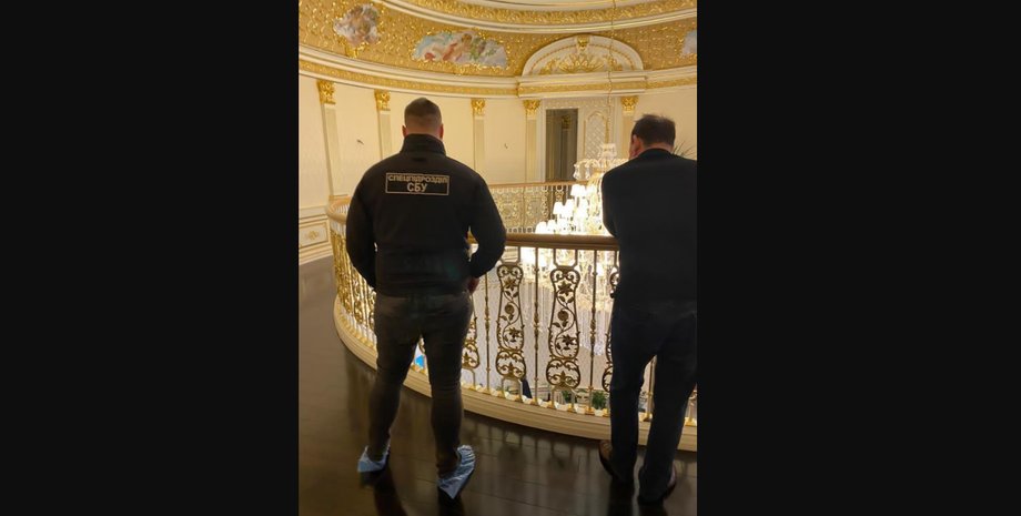 паращенко, сбу, обыск, дворец, бахилы, особняк