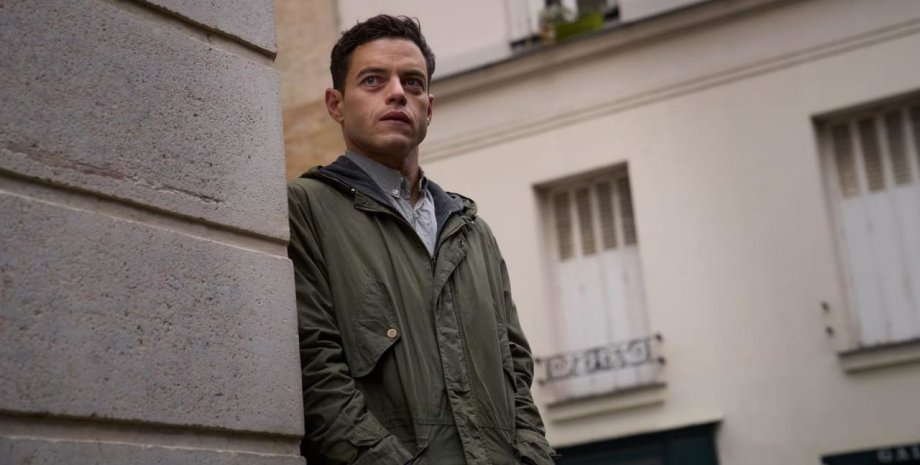 Кадр из фильма "Аматор" 2025 Аматор 2025, рами малек, чарли хеллер