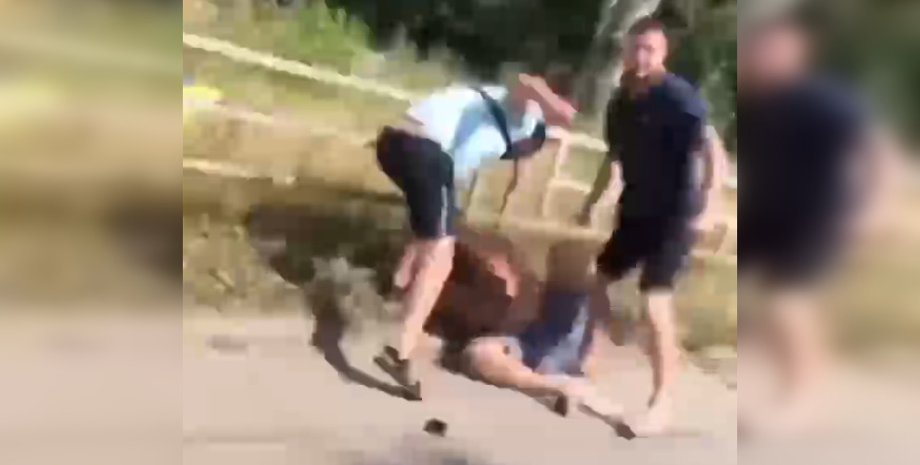 Драку устроили те, кому волонтер мешал зарабатывать